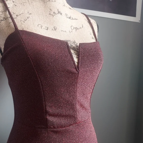 Rue 21, beautiful burgundy, size medium party dress - Picture 3 of 7
